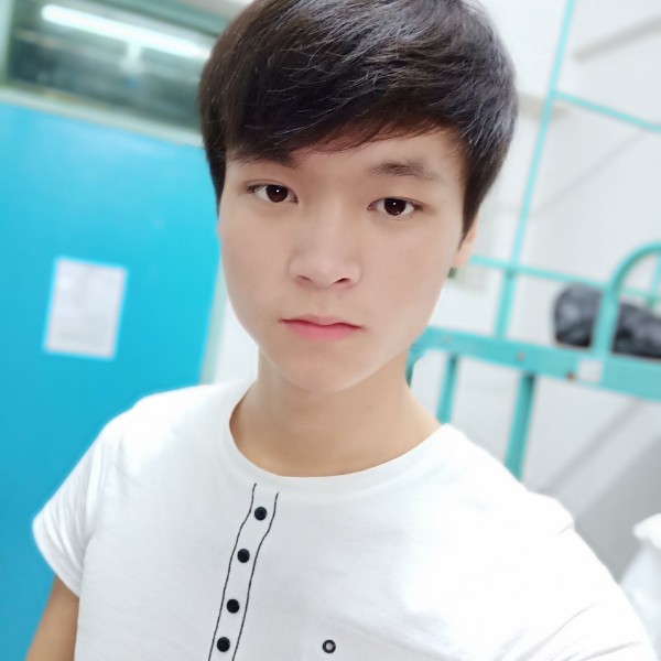 现实有月光的照片