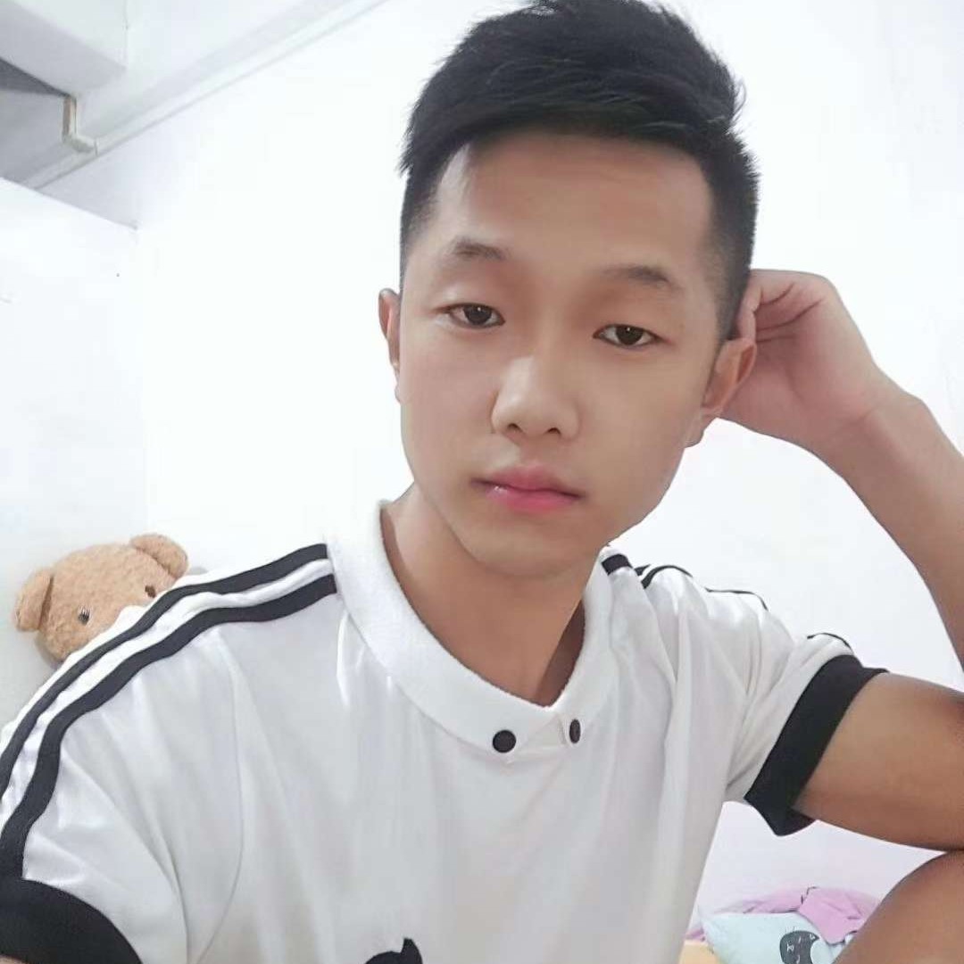 魁梧那情动的照片