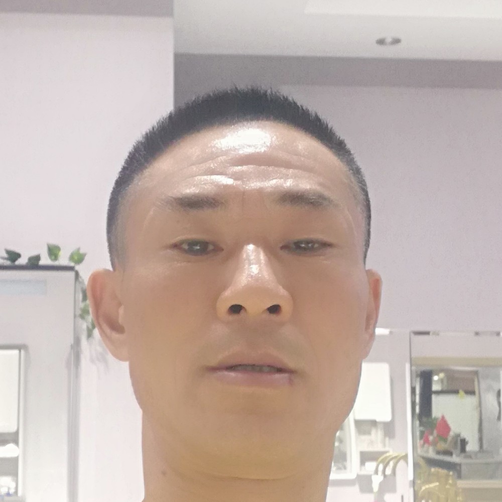 任旭的照片