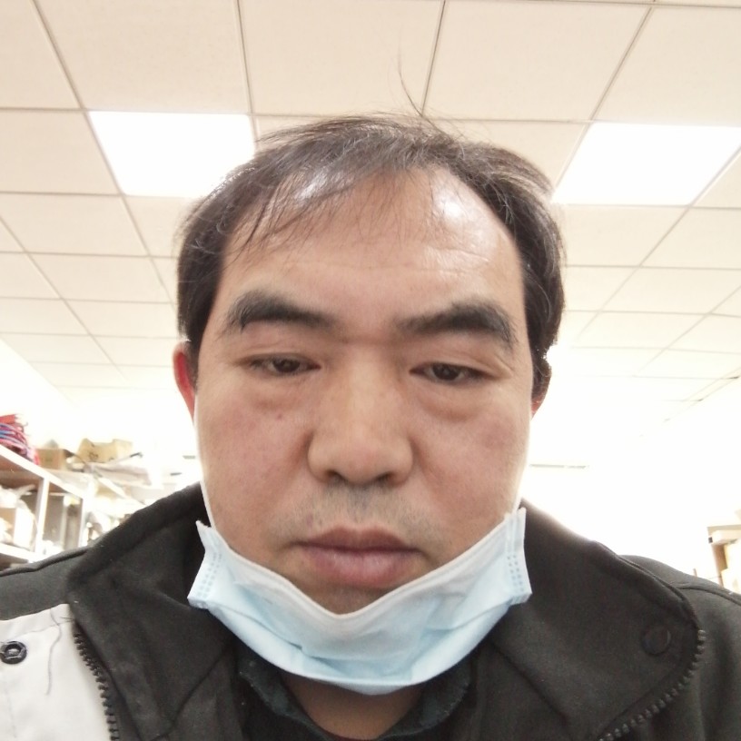 贺威的照片