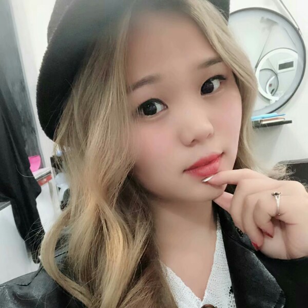 沉默寡言123的照片