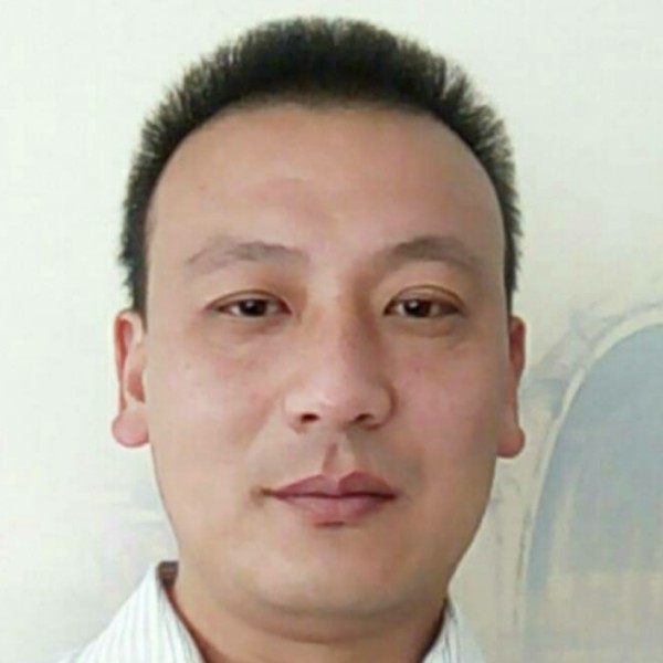 儒雅打早晨的照片