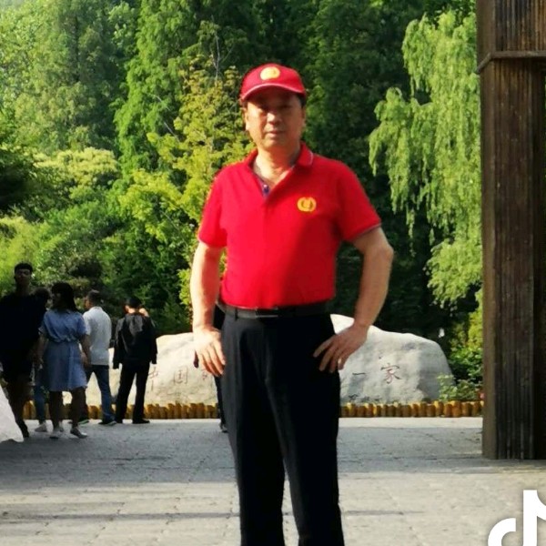 符号的人的照片