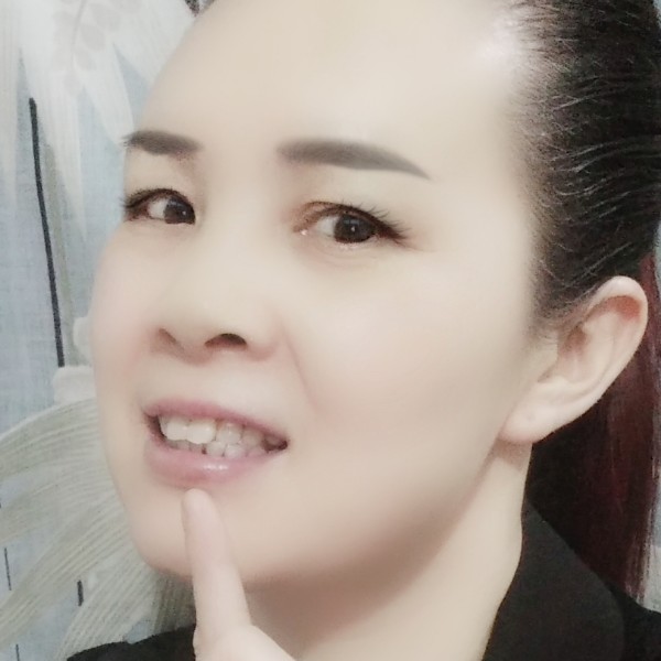 春洁的照片
