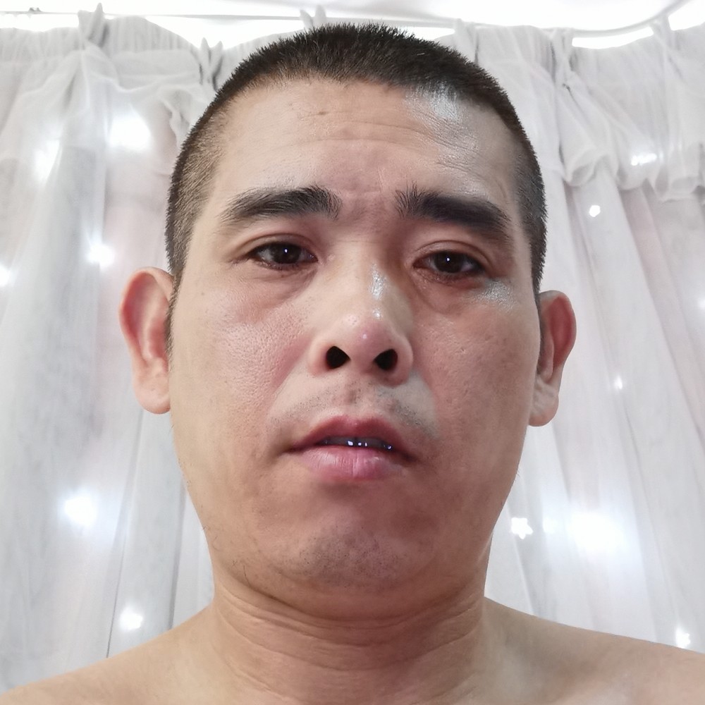 阿伟猛龙的照片