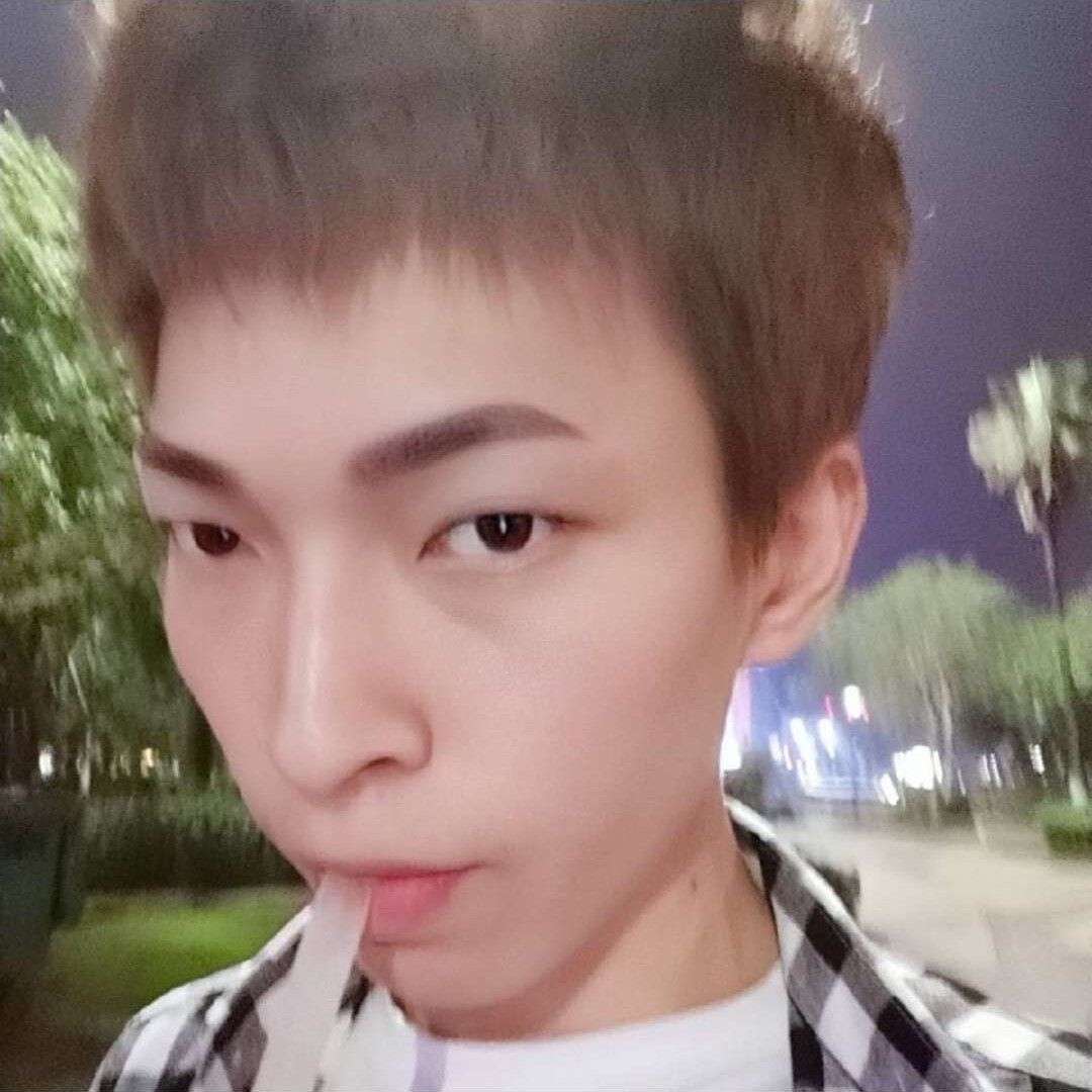 卡布奇诺的向黑米的照片