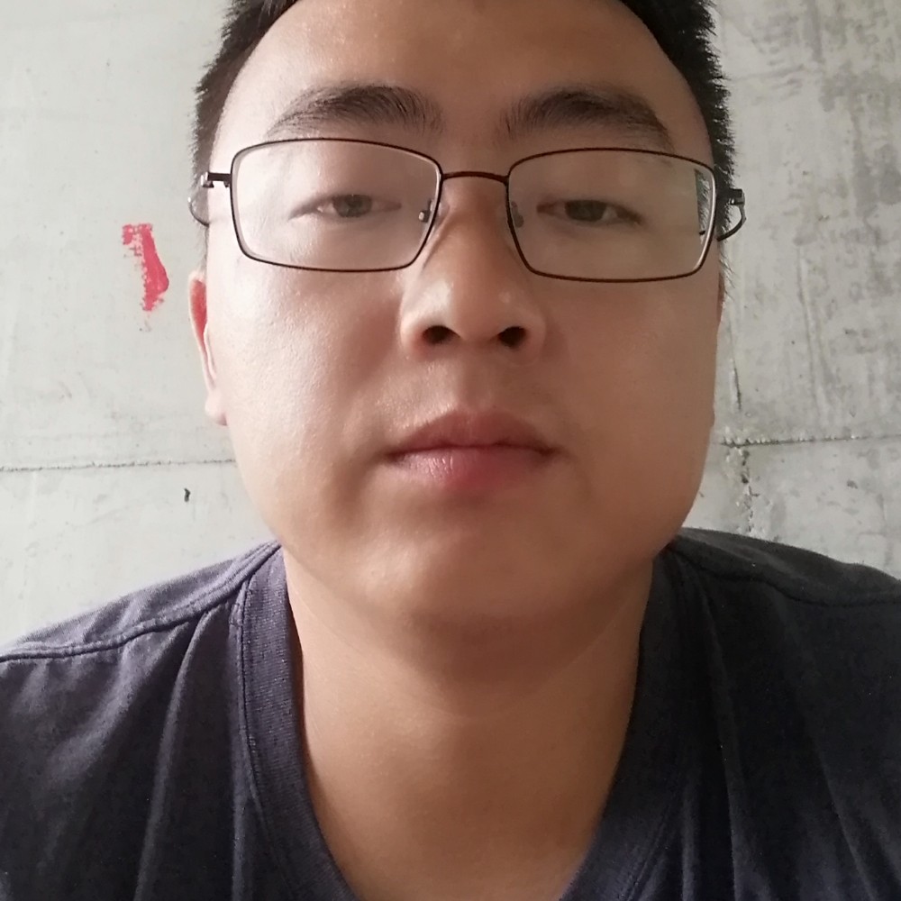 唇彩兴奋的照片