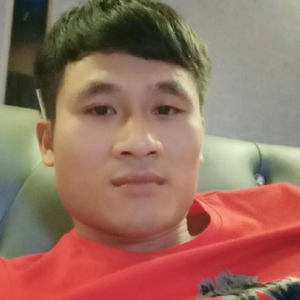 自觉拿灰狼的照片