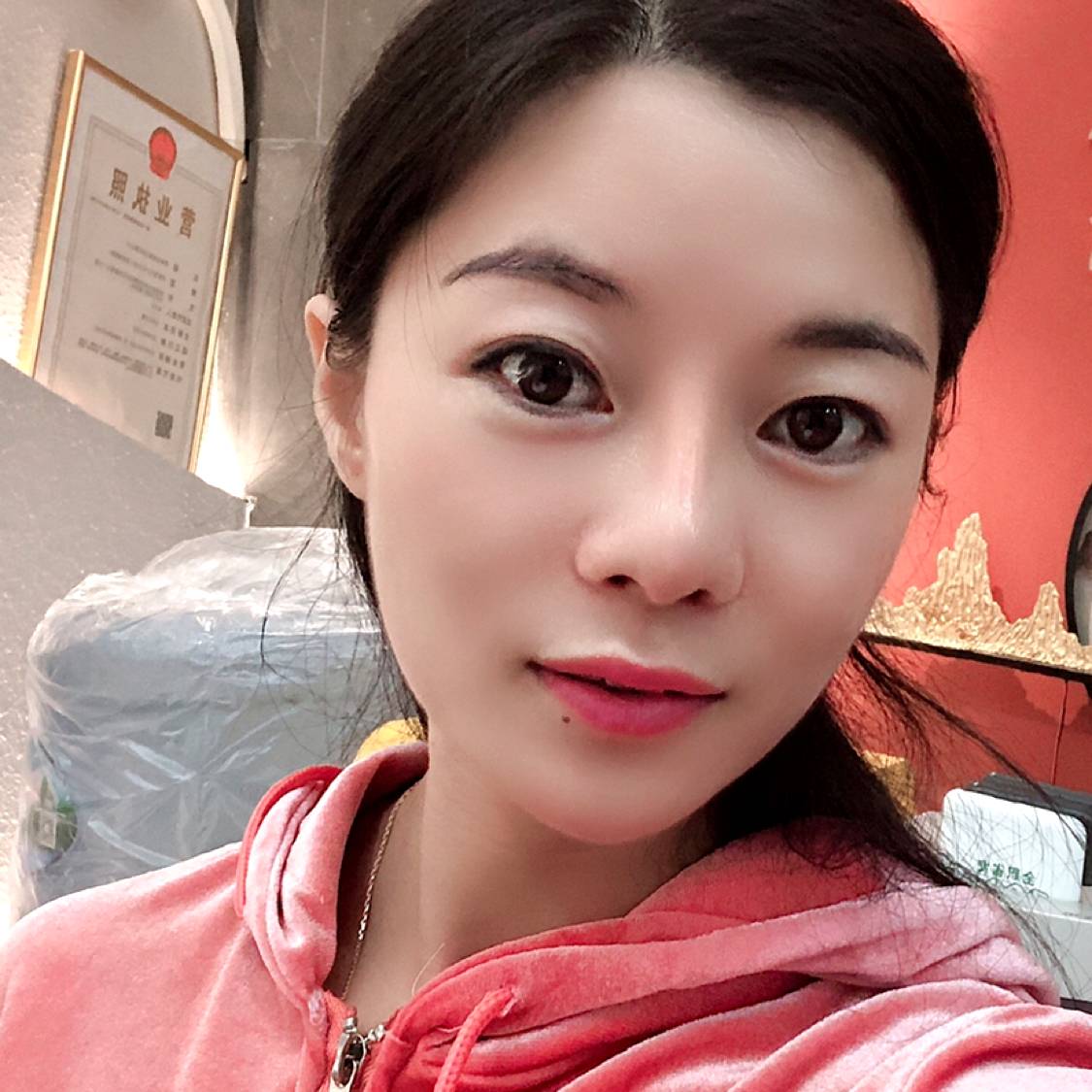 天蝎座女人的照片