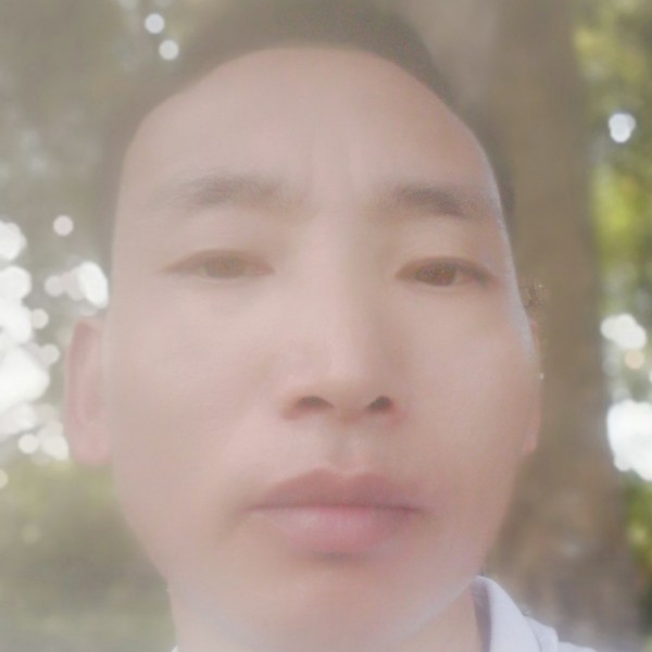 四川少的照片