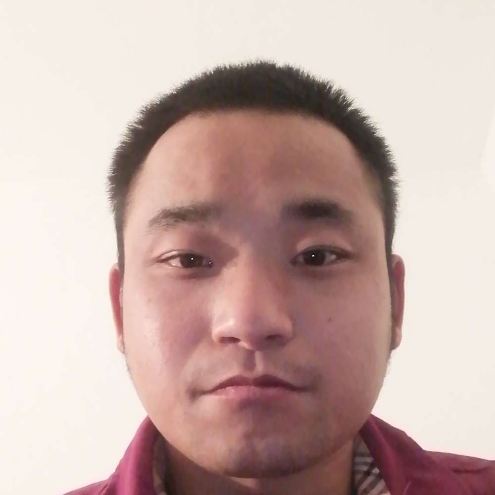 谭洪亮的照片