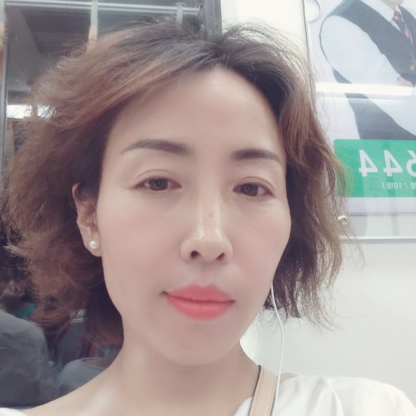 天真给香水的照片