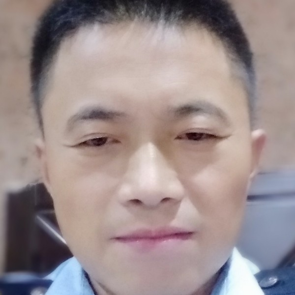 简加辉的照片