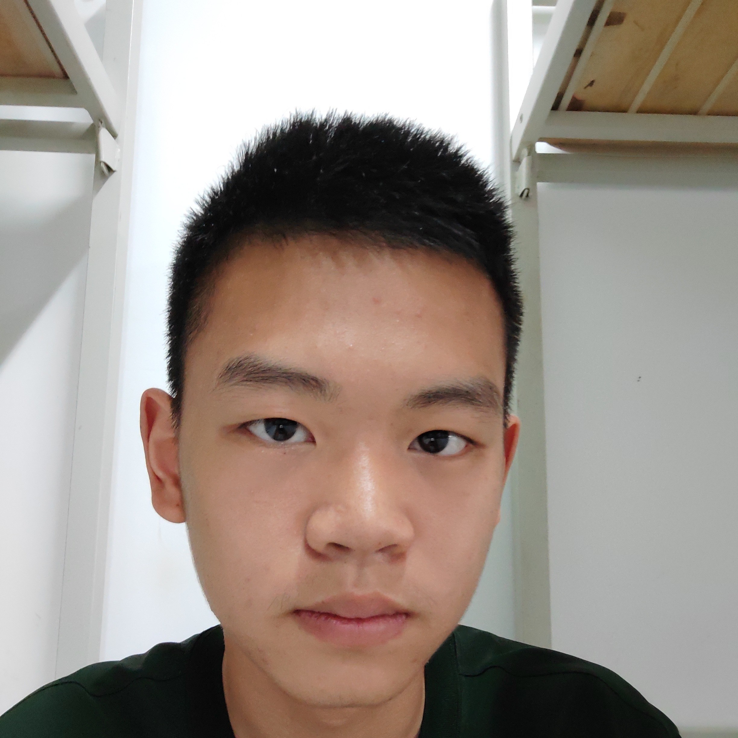 SUFFER的照片