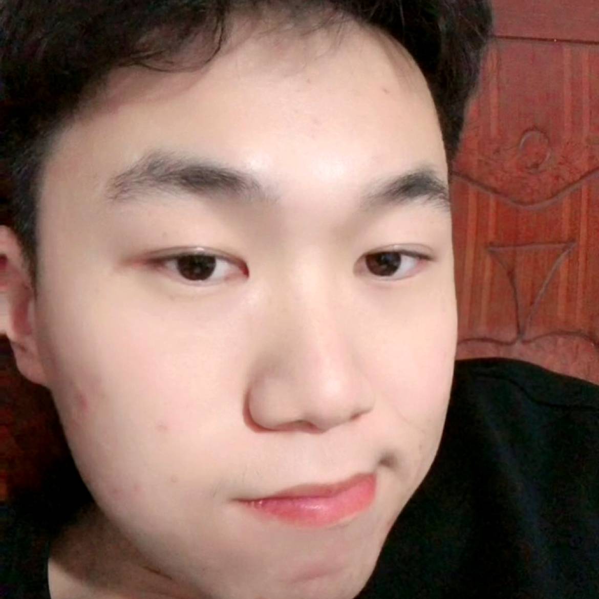 月亮倾心冷艳的照片