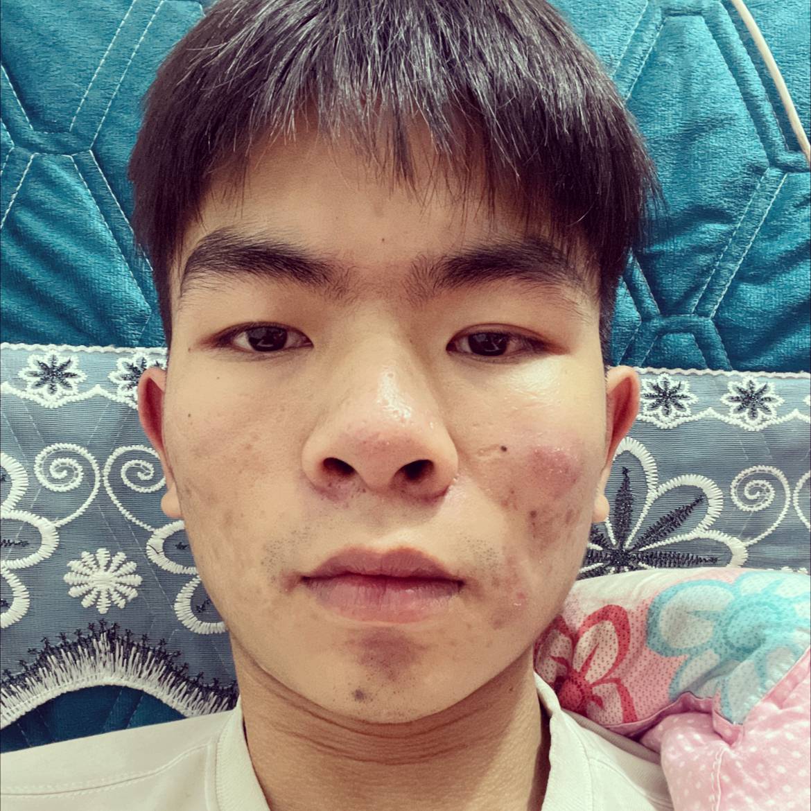 钥匙深拥眯眯眼的照片