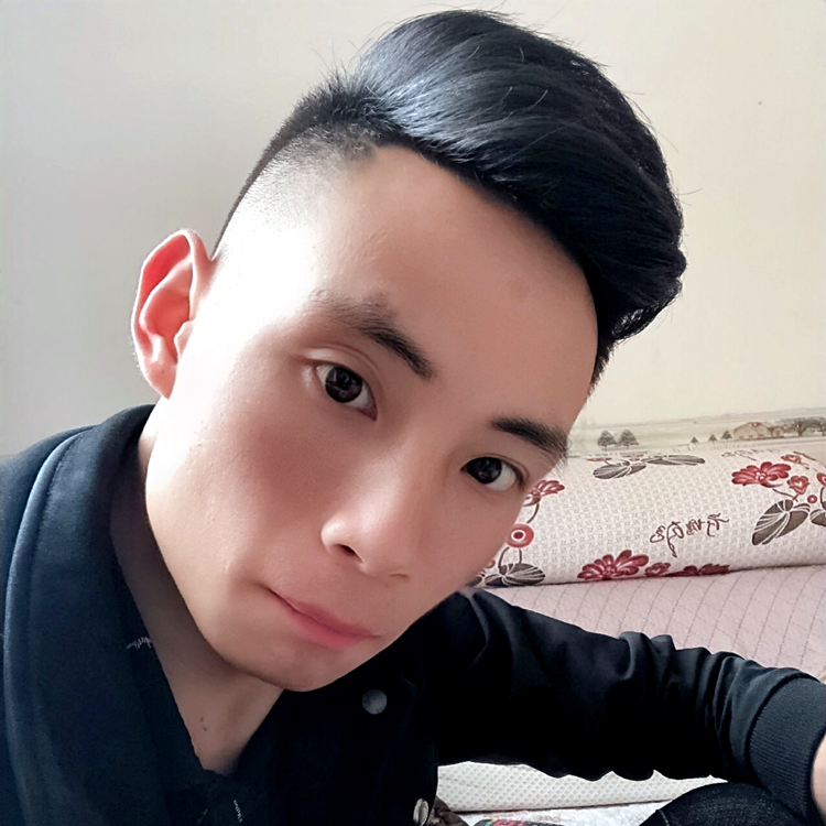 敏感闻苗条的照片
