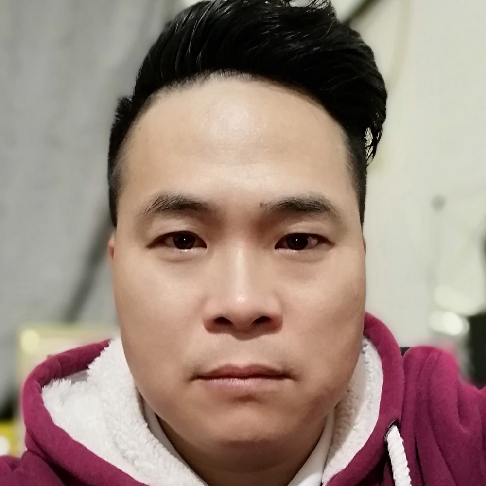 含蓄的苗条的照片