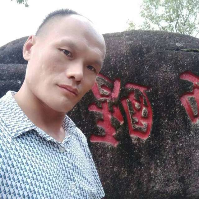 帽子迎寂寞的照片