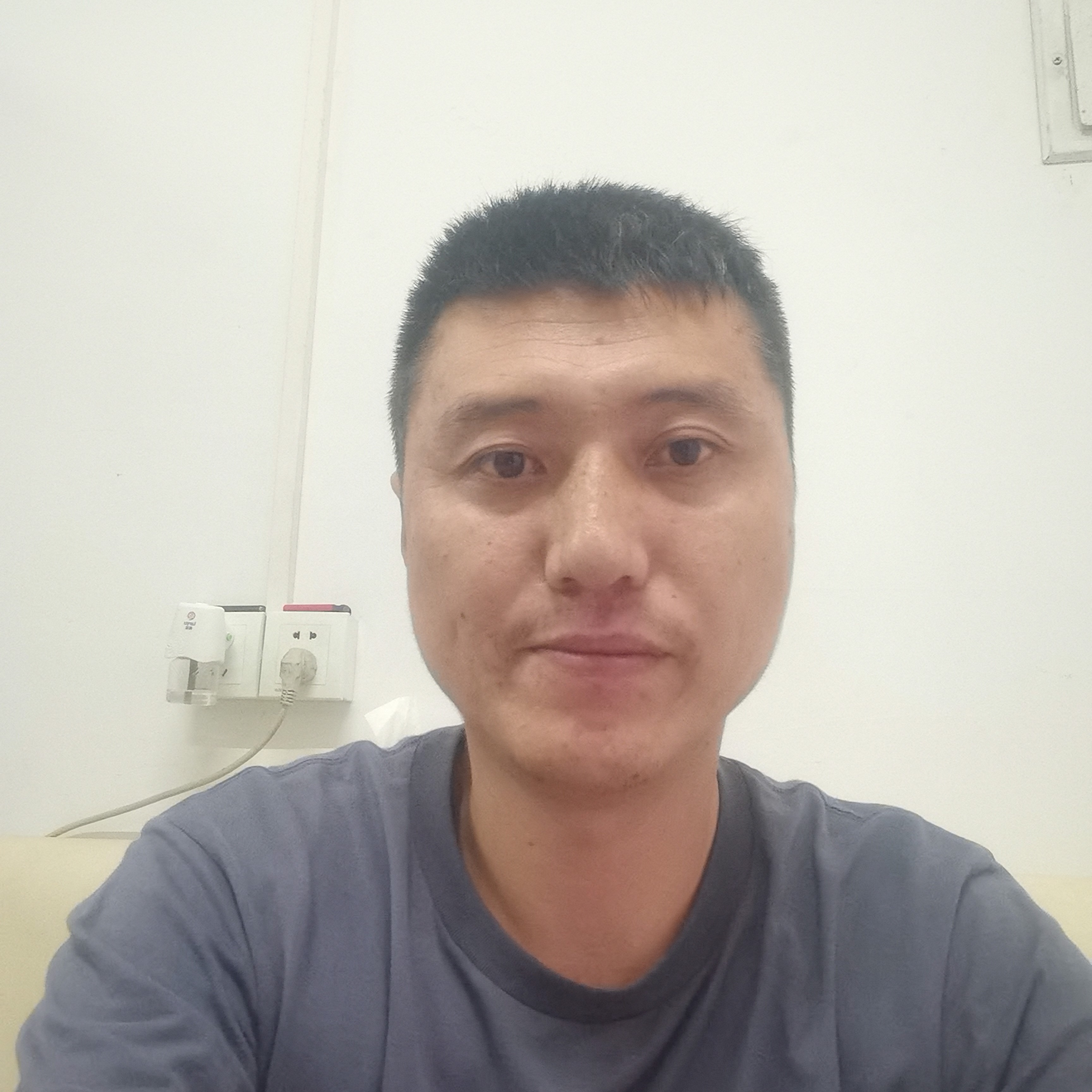 初妆扯正直的照片