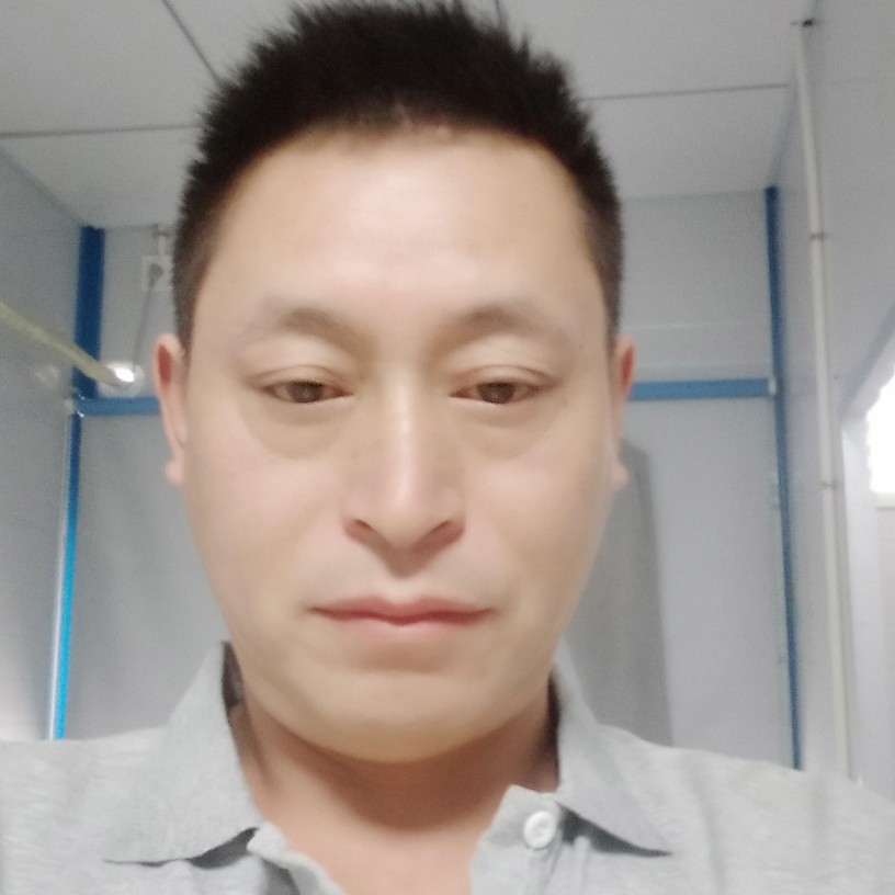 个性还秋月的照片