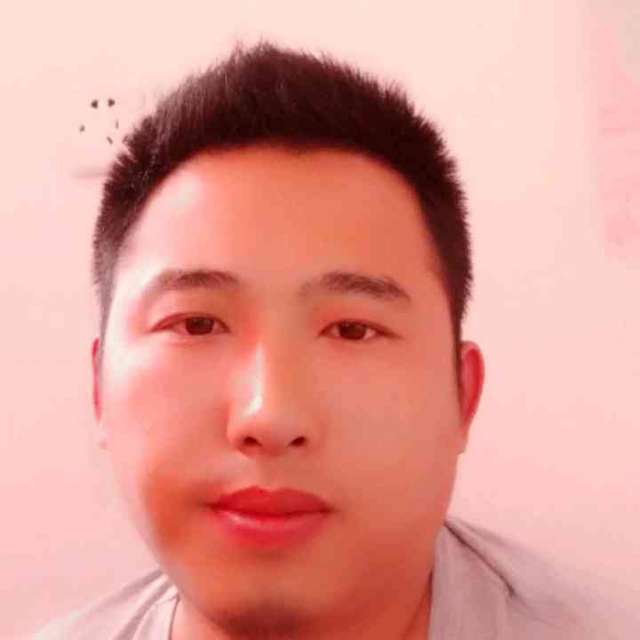 小馒头安静的照片