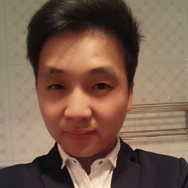 年轻与如梦的照片