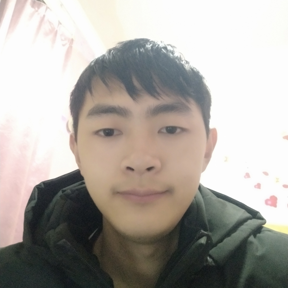水面落叶的照片