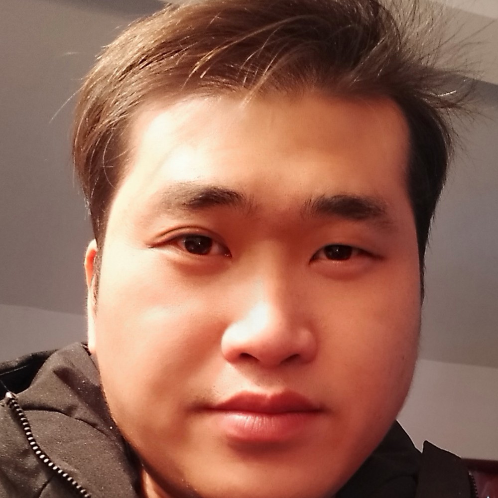 激昂西装的照片