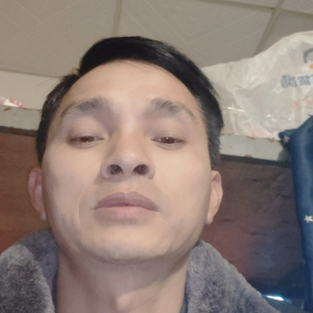 快乐蹁跹秀发的照片