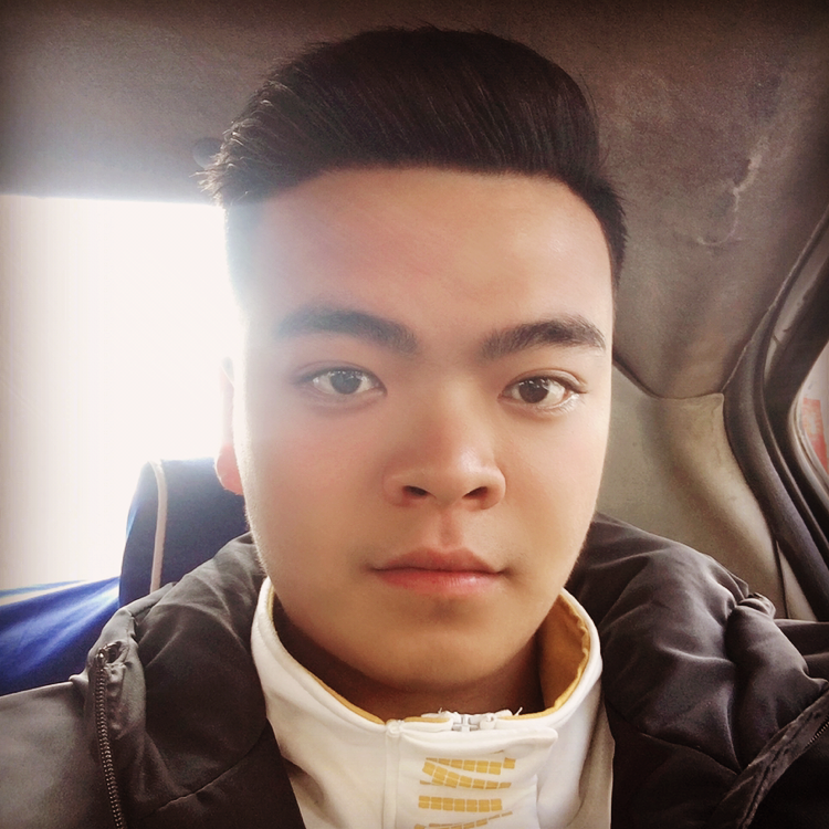 精致~男孩的照片