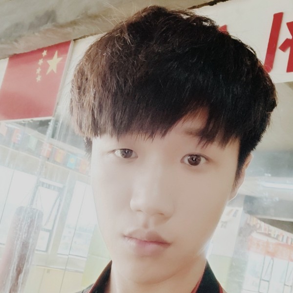 颜杰的照片