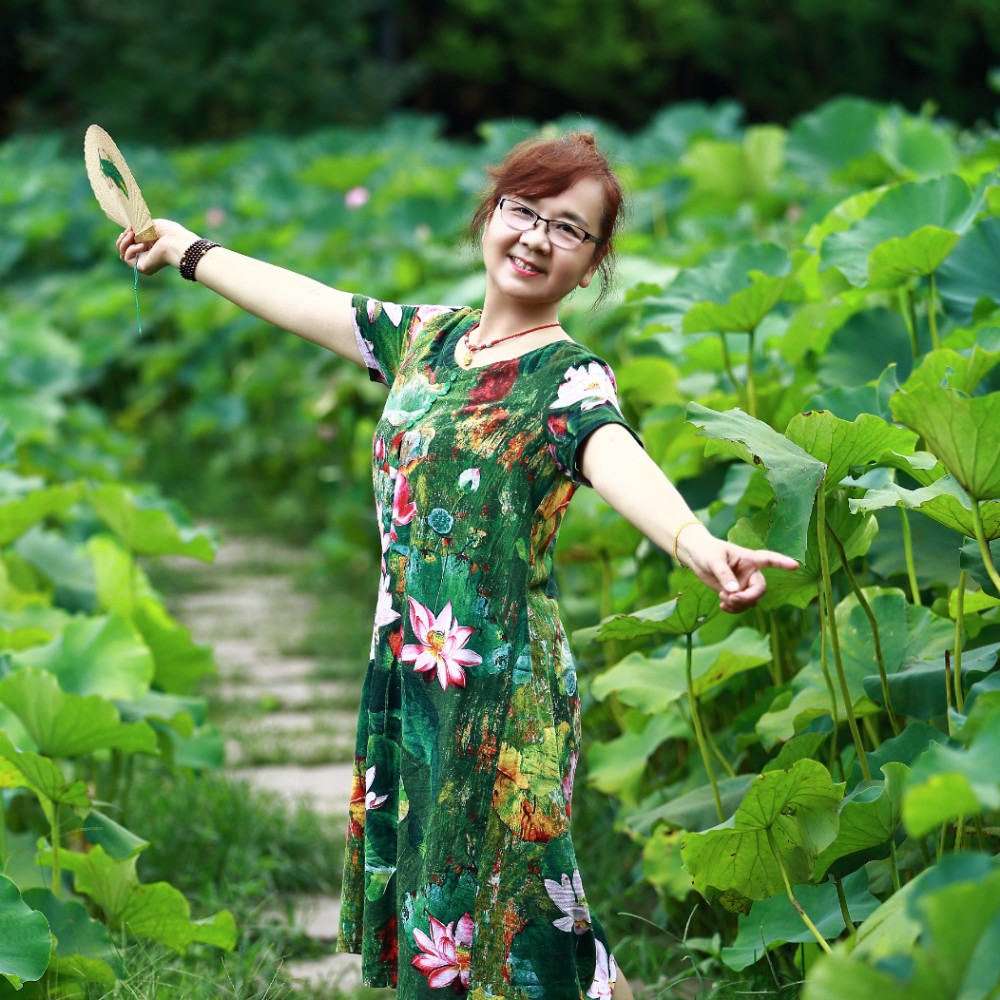 白发女的照片