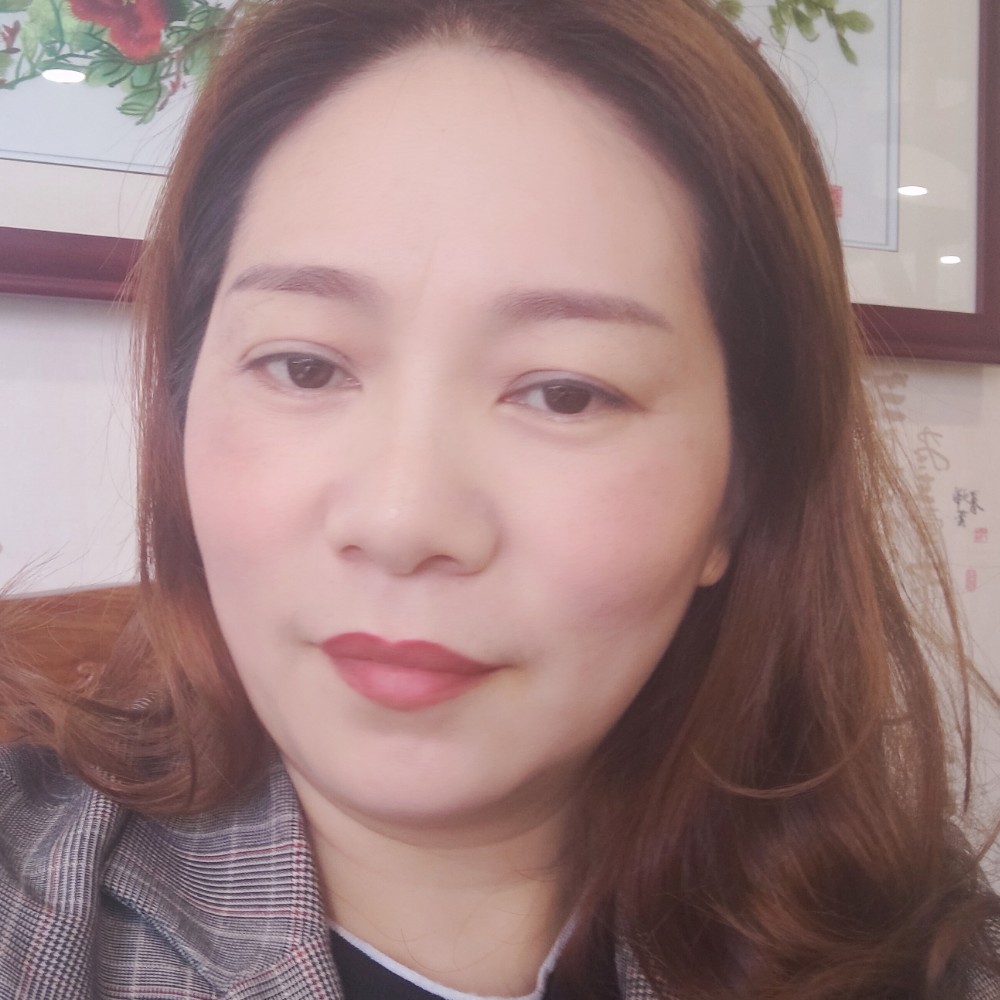 牵手过年的照片