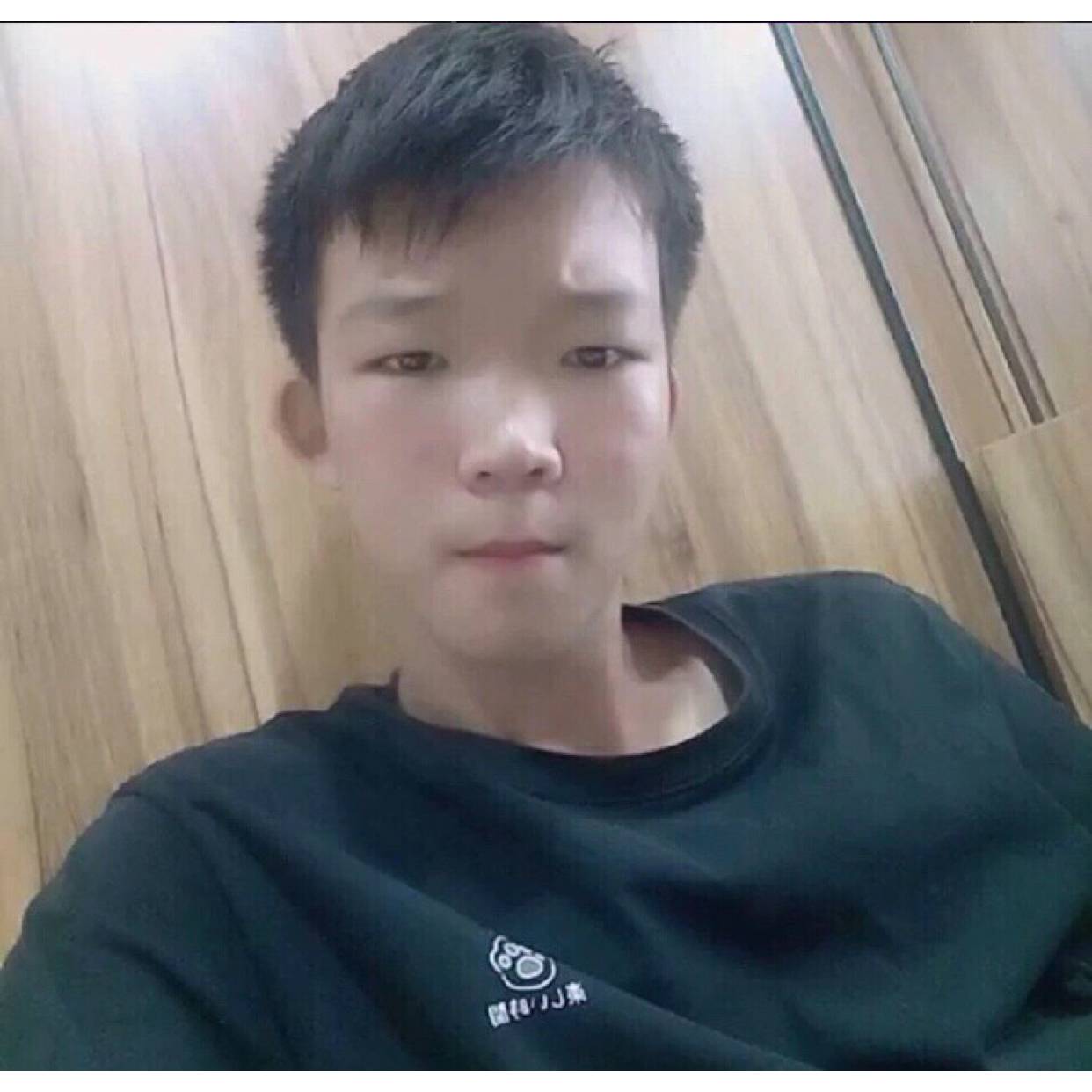 小杰可爱的人的照片