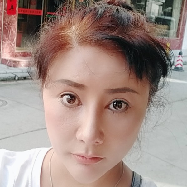 喜悦等待玫瑰的照片