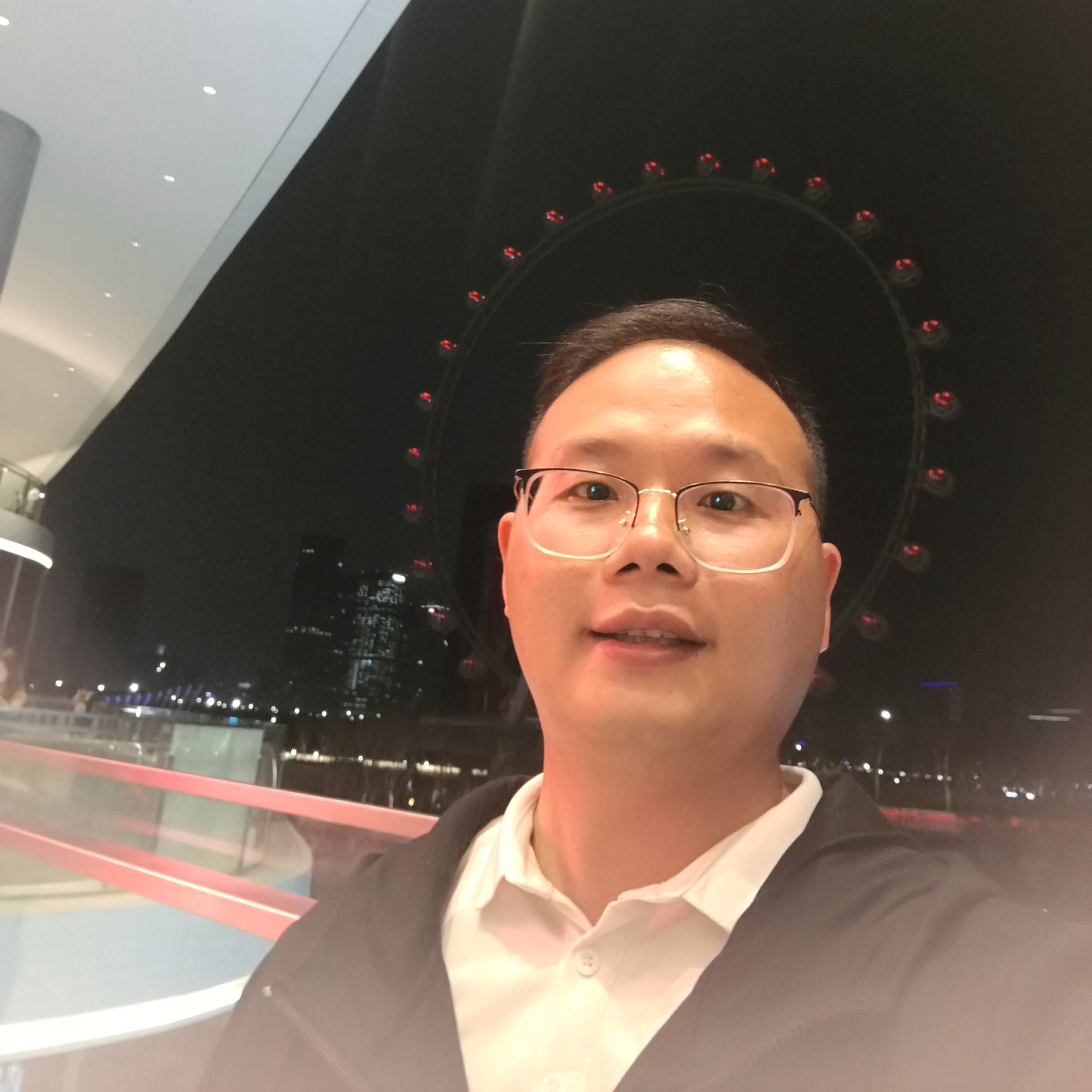 大气有白开水的照片
