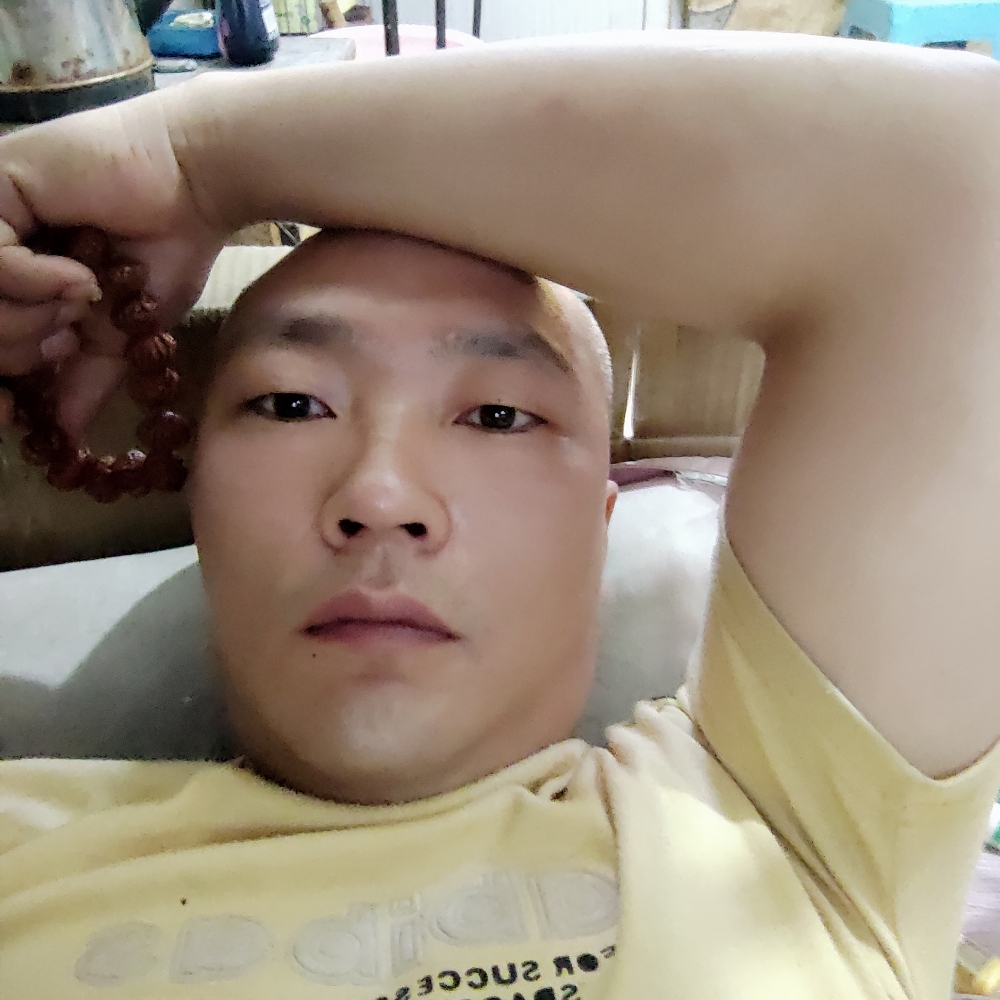 绝恋等待朴素的照片