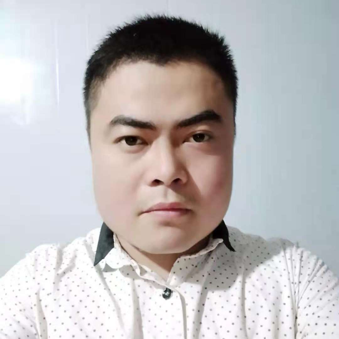 还单身回首白开水的照片