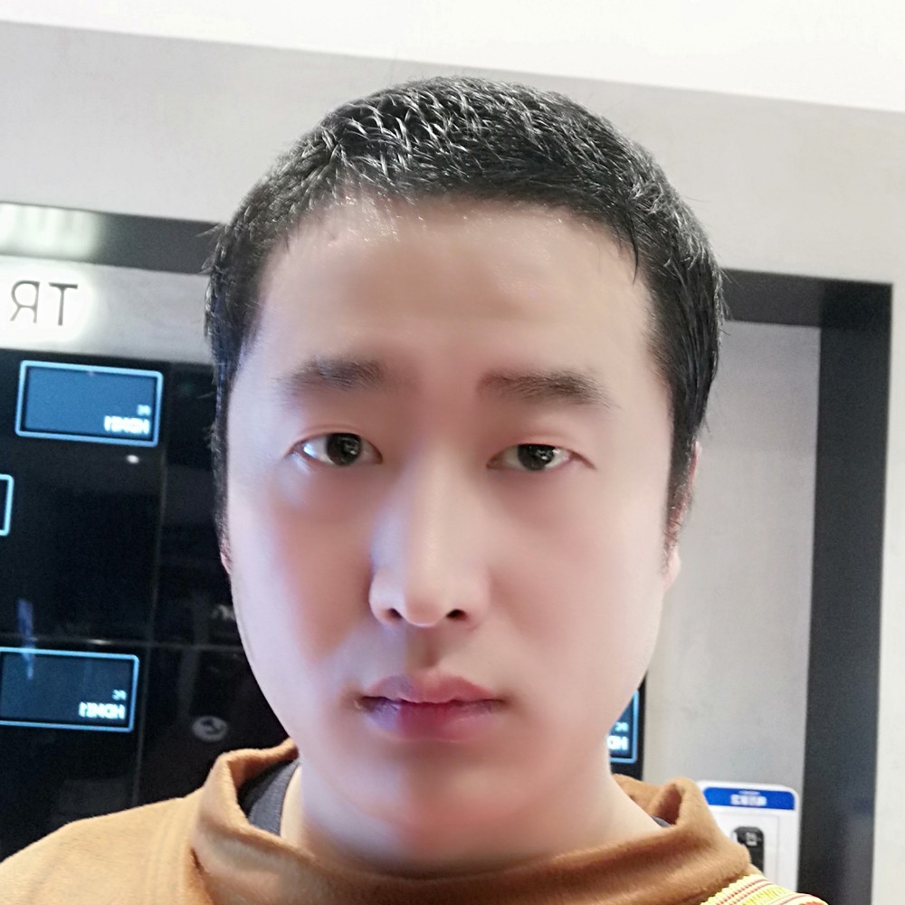 小白菜深拥翩飞的照片