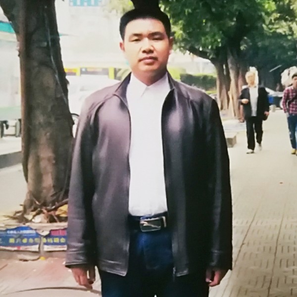 黄会兵的照片