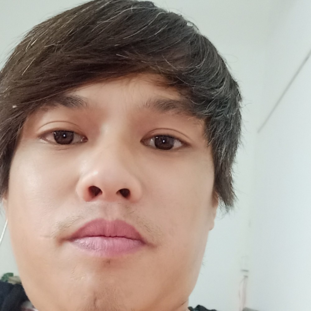 粗犷凝眸枫叶的照片