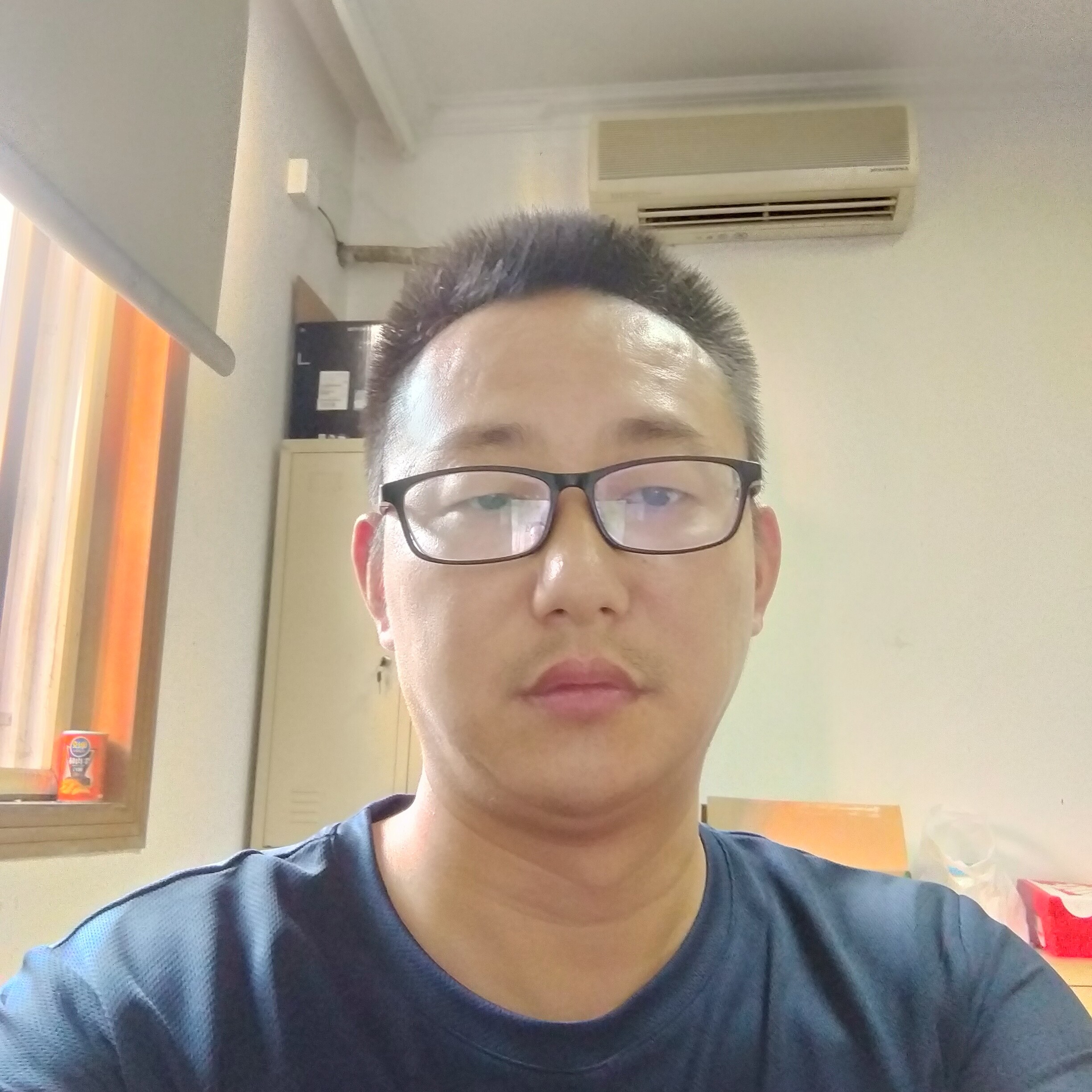 迷人的小呆呆的照片