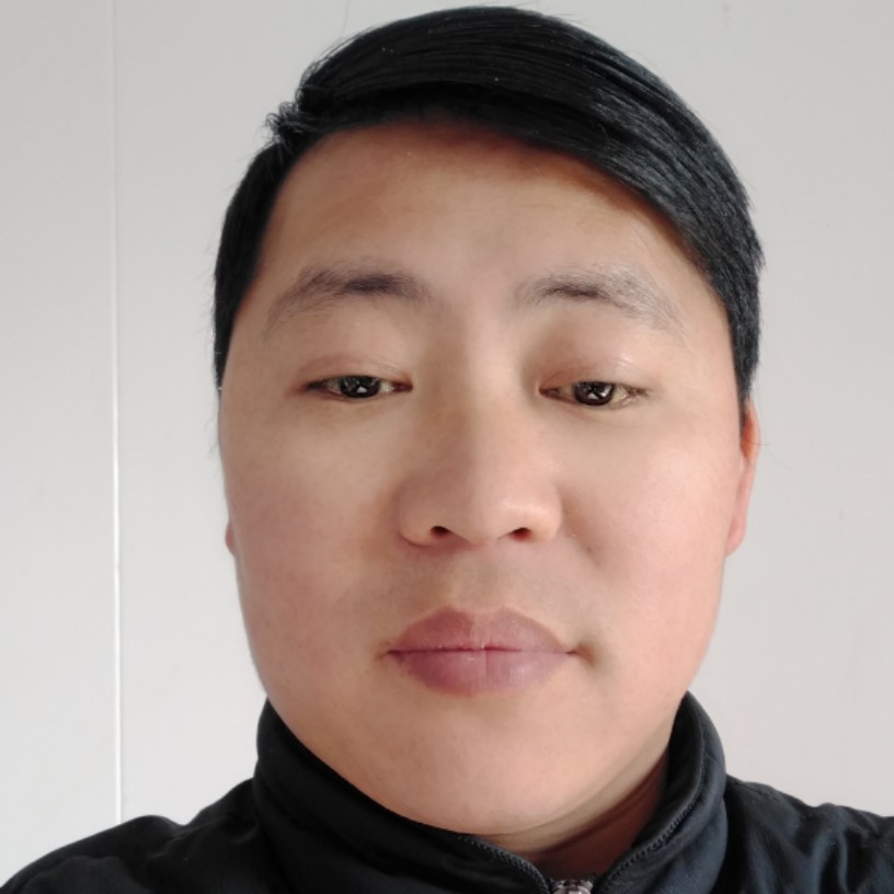 鸡翅用坦率的照片