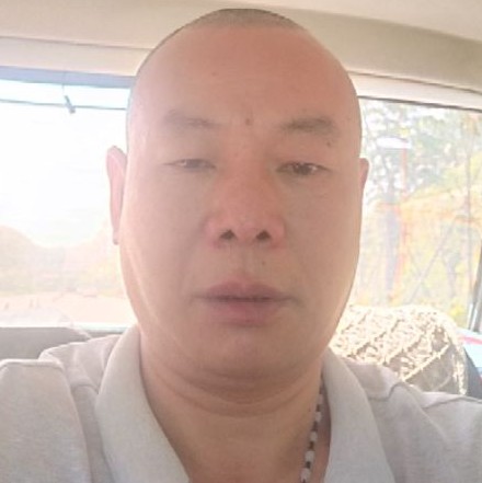 疯狂苦恋耳机的照片