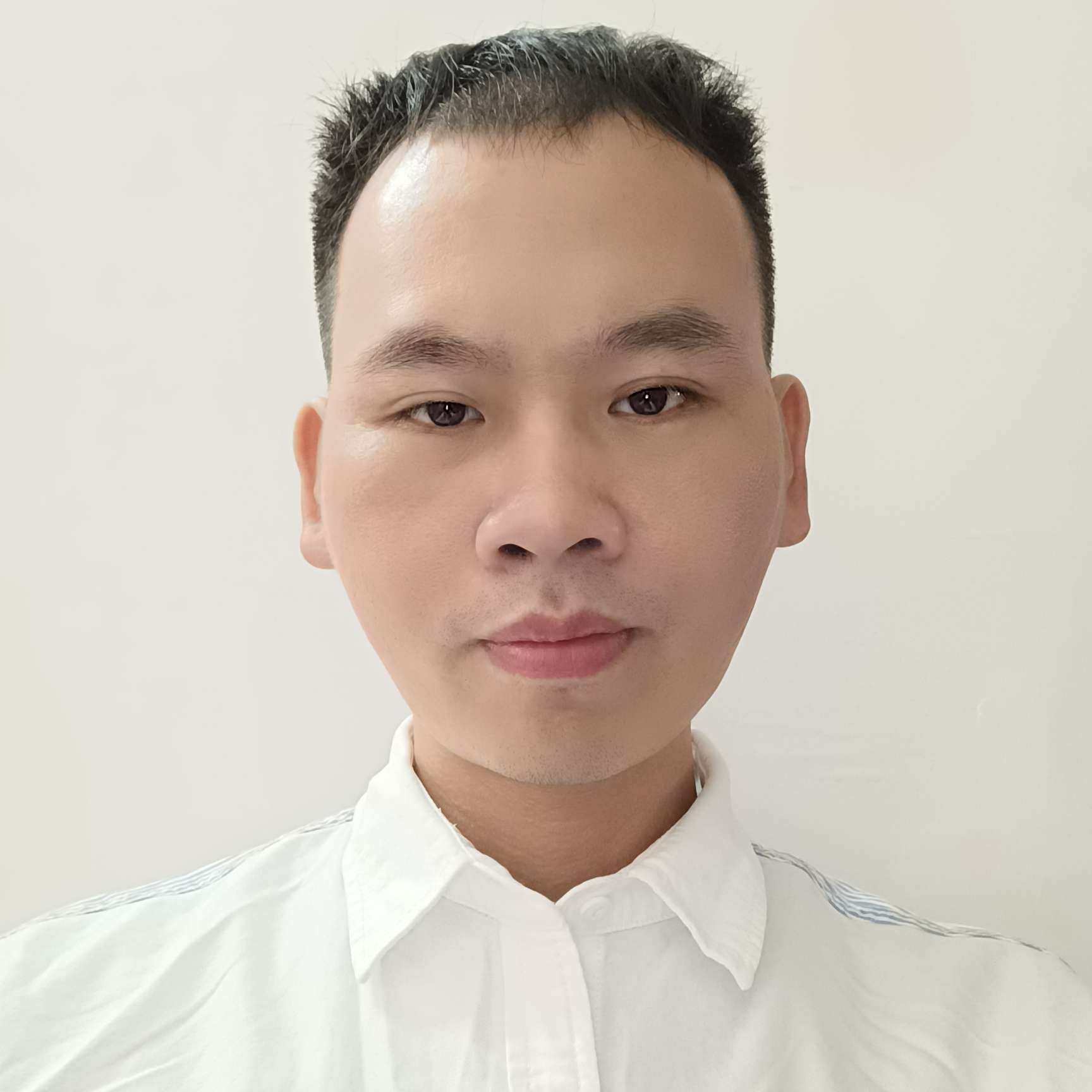 兴奋等待磬音的照片