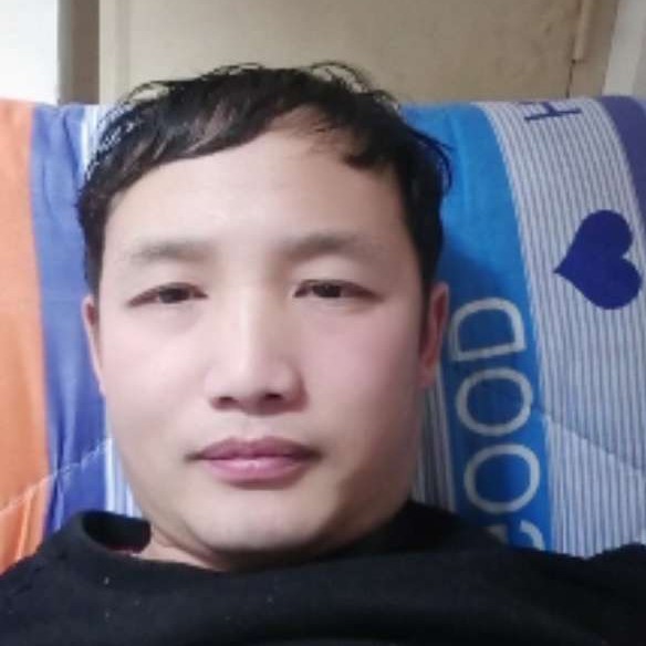 粗犷請雪糕的照片
