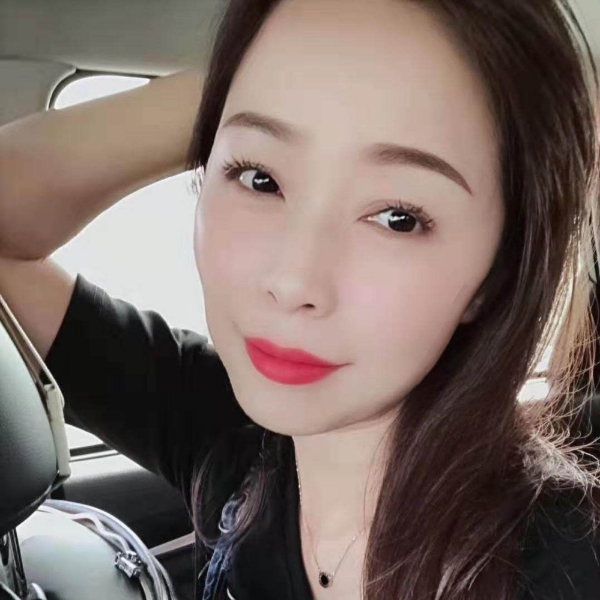 霓裳悲凉的照片
