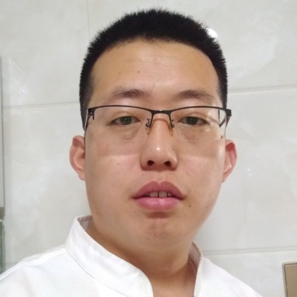 梁小冰的照片