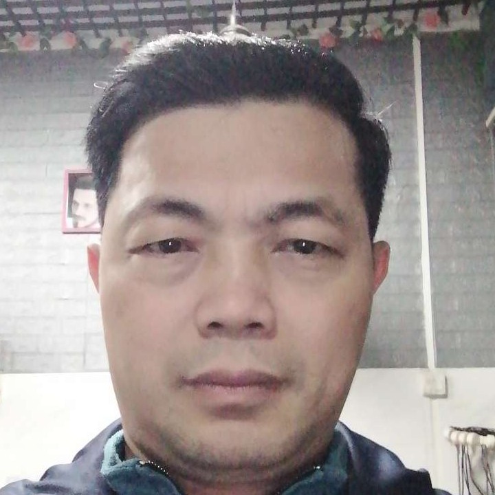 春华凝眸简单的照片